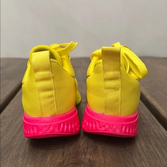Nike Yellow Athletic Shoes Lightweight Breathable Design - Picture 6 of 11